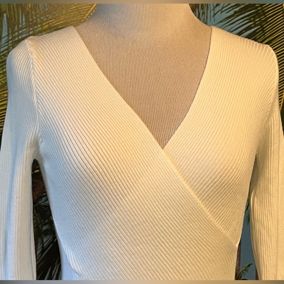 Designer’s sweater (Made in Italy) - Picture 2 of 4